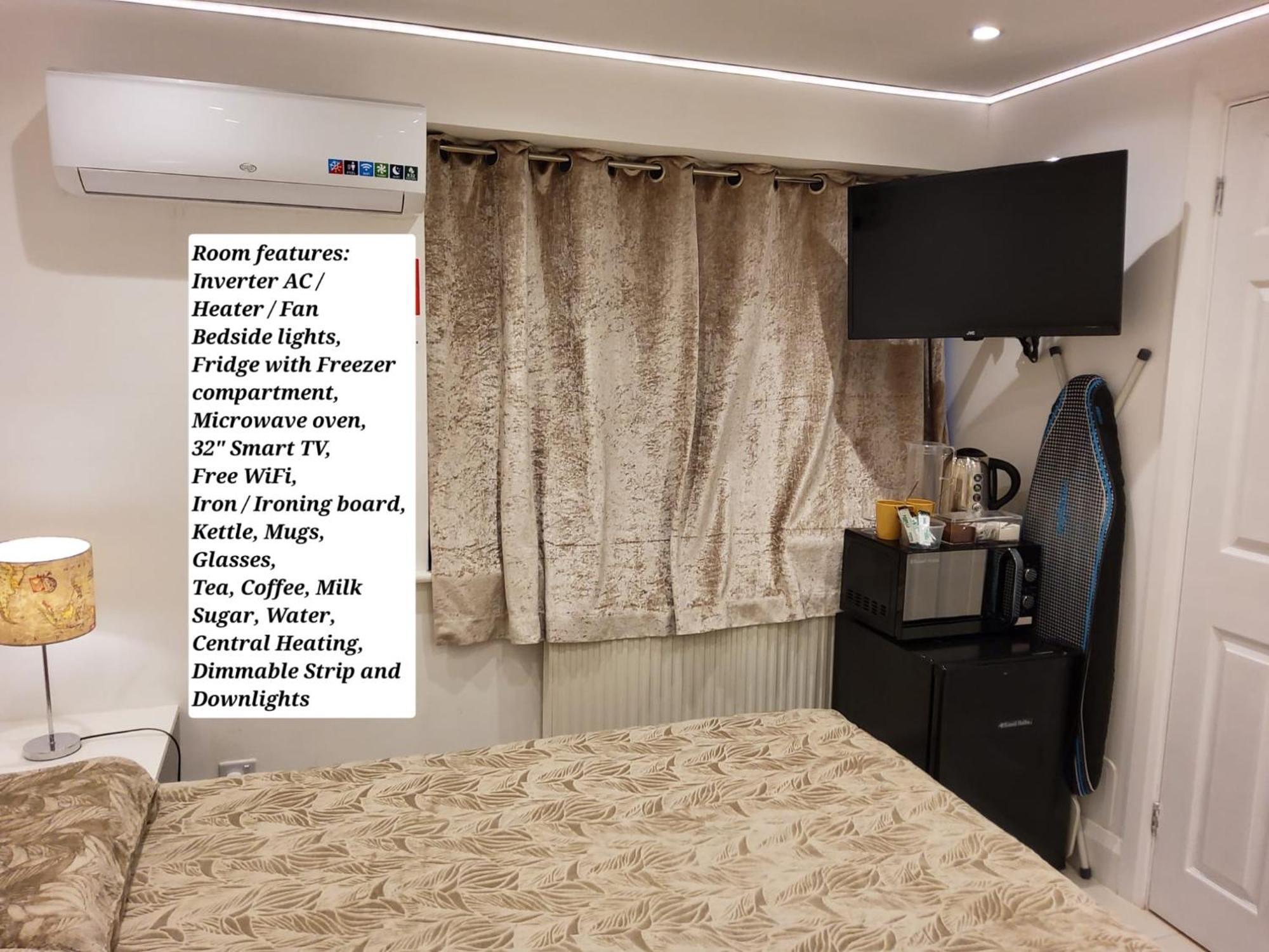 Air Conditioned Modern Double Bed Room With Private Attached Bathroom - Free Parking - Near London Heathrow Airport & Southall Broadway Bagian luar foto