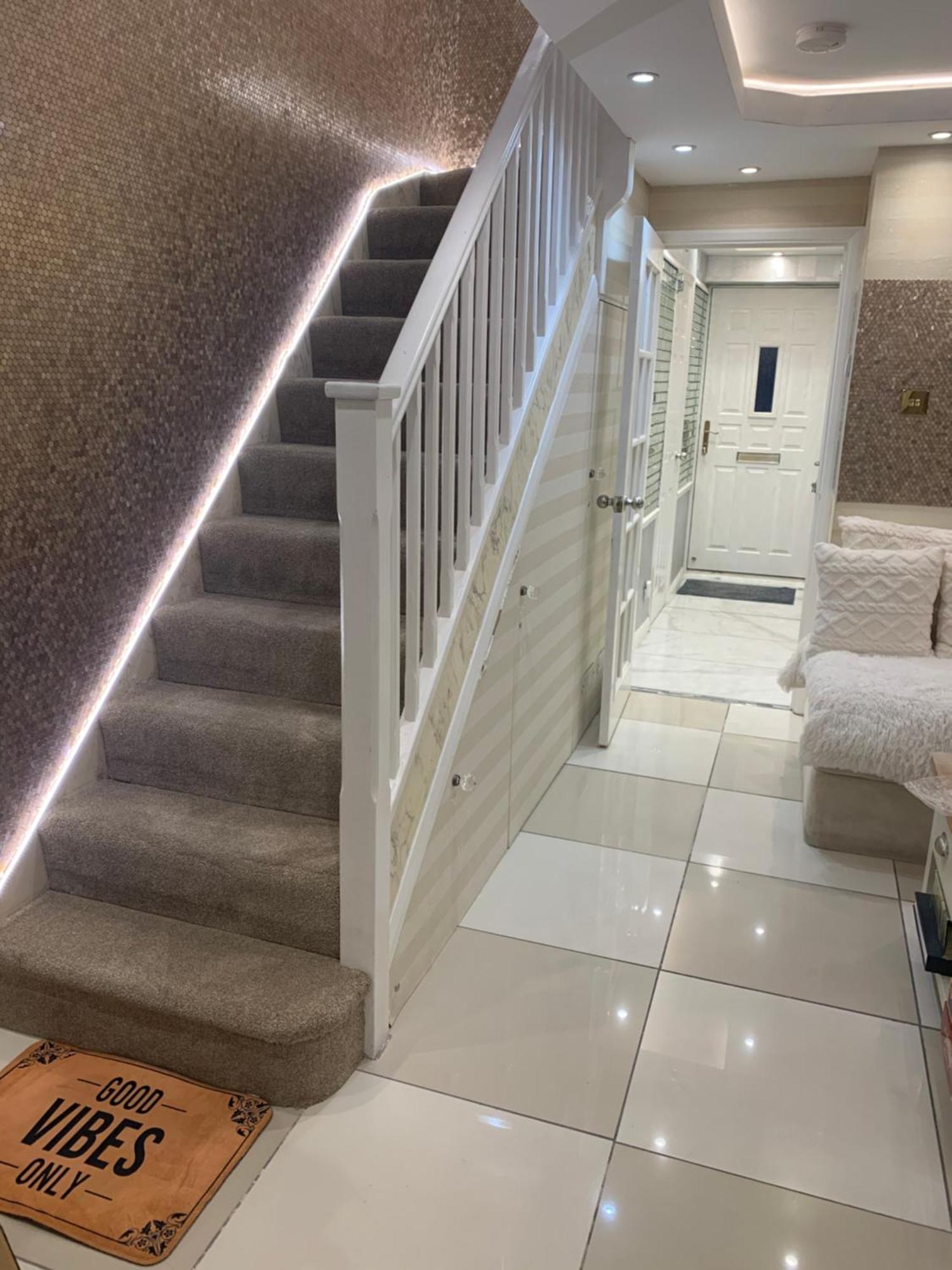 Air Conditioned Modern Double Bed Room With Private Attached Bathroom - Free Parking - Near London Heathrow Airport & Southall Broadway Bagian luar foto